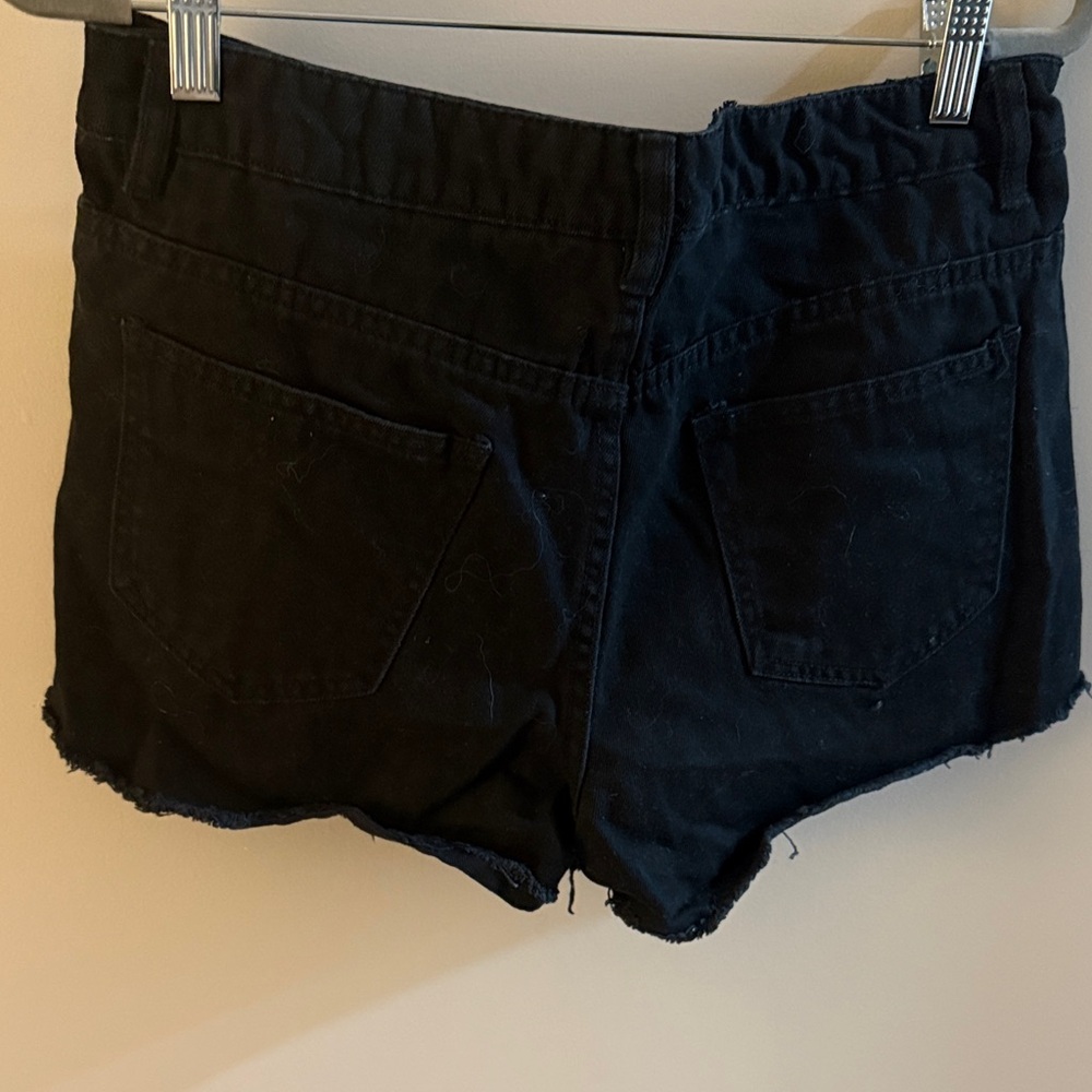 Refuge Black Jean Shorts for Women - Picture 3 of 4